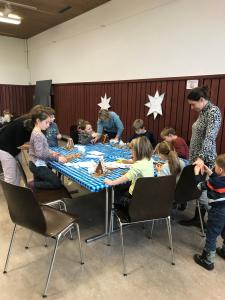 Lebkuchenhaus bauen und verzieren